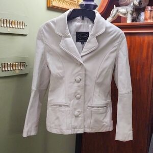 Vintage white Tannery West white leather jacket. Leather covered buttons.